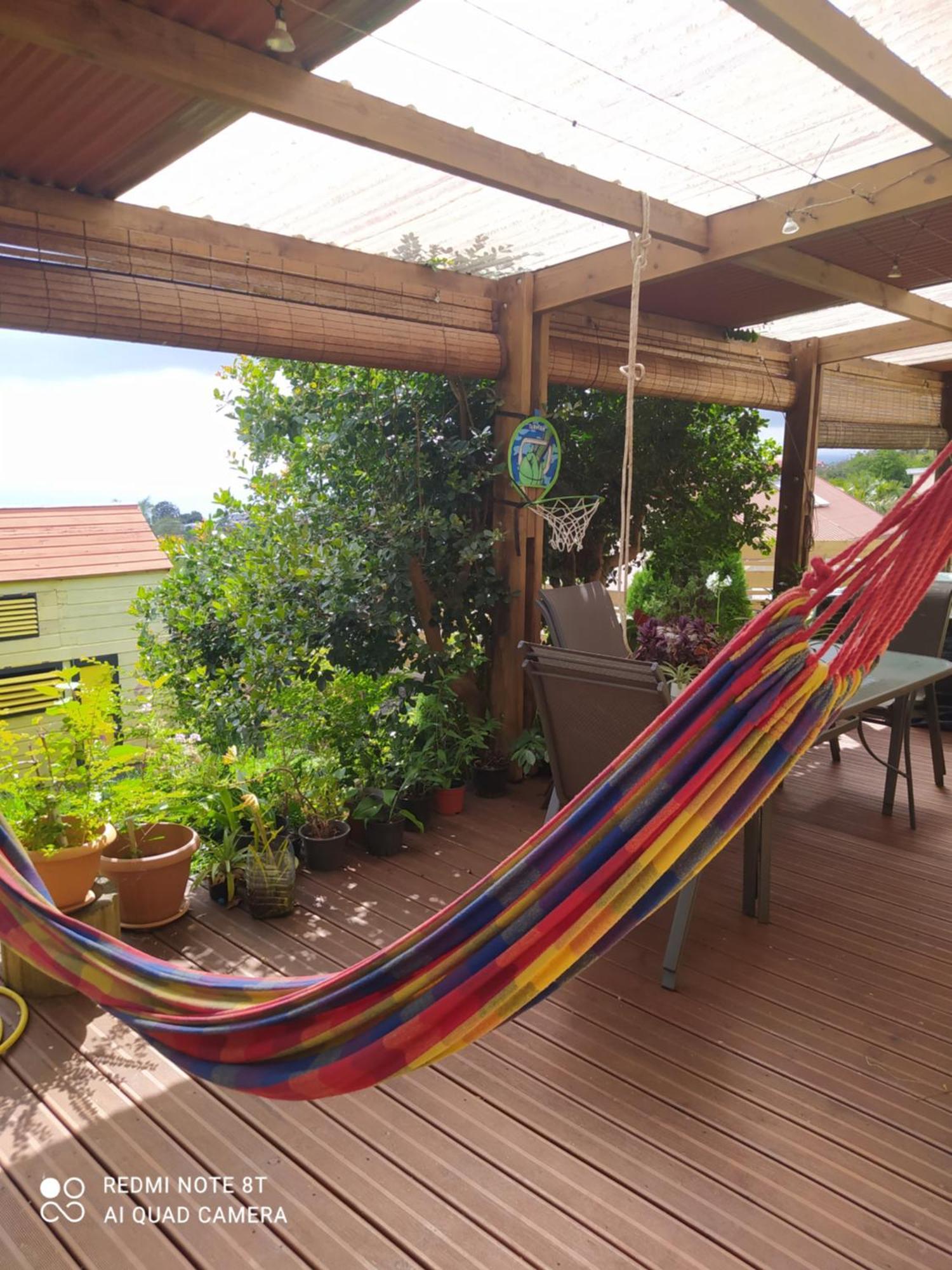 Petit Appartement Dans Une Maison Individuelle Le Tampon Extérieur photo